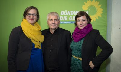 Antje Kapek und Silke Gebel begrüßen Gäste des Fraktionsfrühjahrsempfangs 2019 im Zentrum für Kunst und Urbanistik