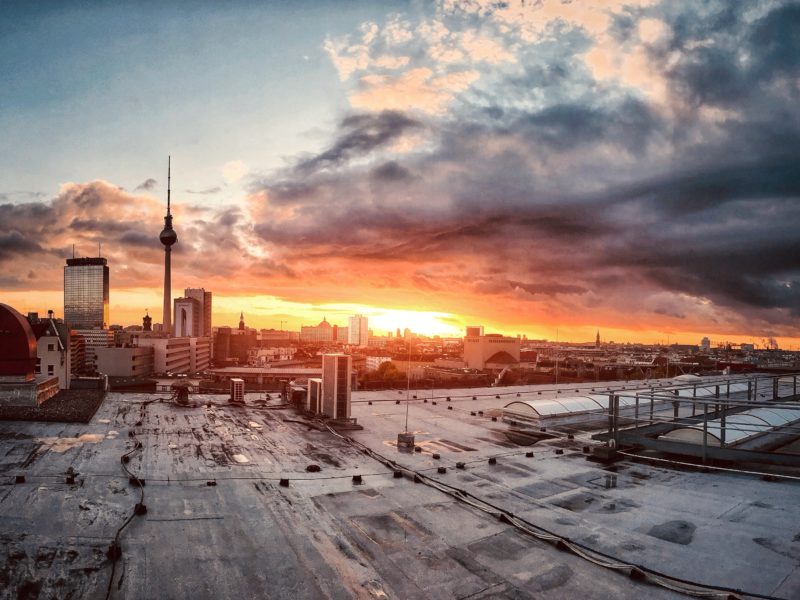 Blick auf Dächer über Berlin
