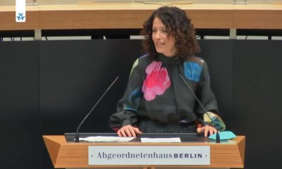 Bettina Jarasch hält eine Rede im Plenum des Berliner Abgeordnetenhauses.